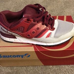 Saucony